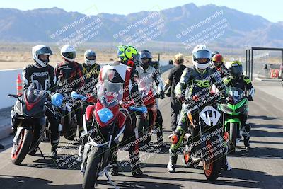 media/Dec-01-2025-Moto Forza (Mon) [[2daa91e15f]]/4-Around the Pits/